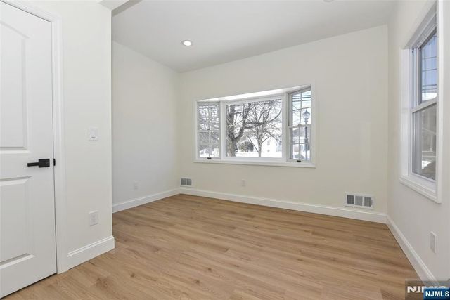 383 Lafayette Avenue 1st Floor, Hawthorne, NJ 07506