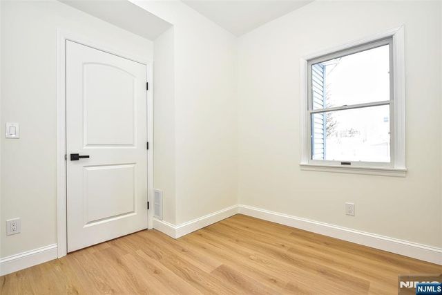 383 Lafayette Avenue 1st Floor, Hawthorne, NJ 07506