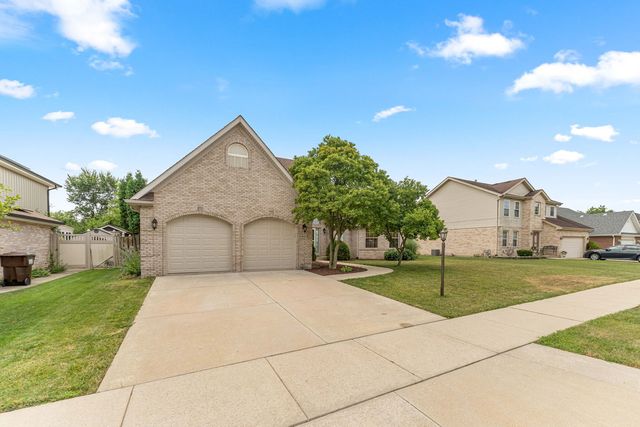 5441 Christopher Drive, Oak Forest, IL 60452