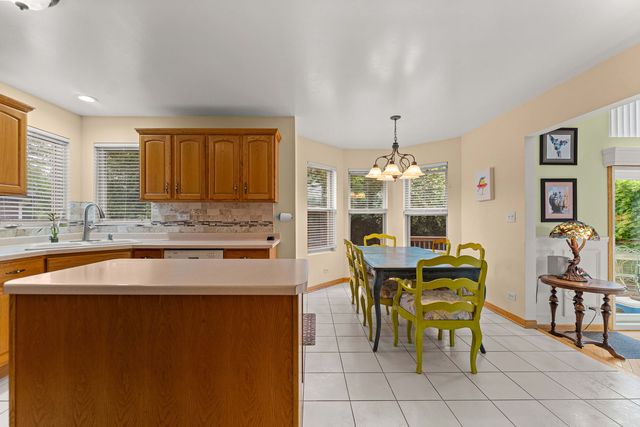 5441 Christopher Drive, Oak Forest, IL 60452