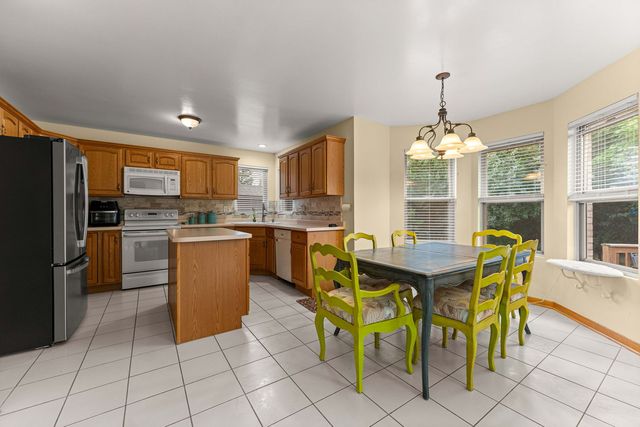5441 Christopher Drive, Oak Forest, IL 60452