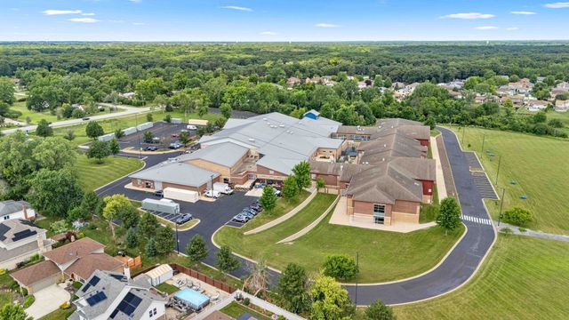 5441 Christopher Drive, Oak Forest, IL 60452