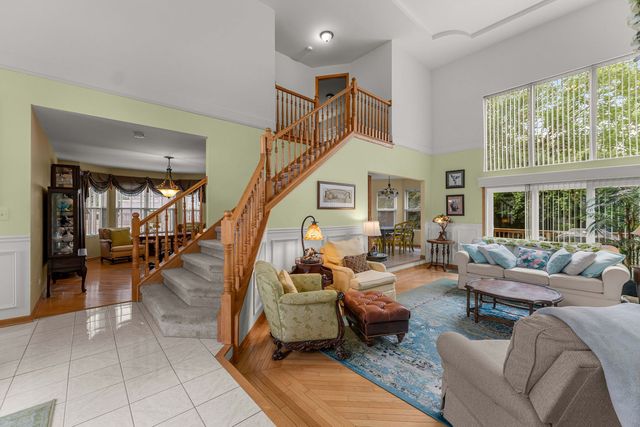 5441 Christopher Drive, Oak Forest, IL 60452