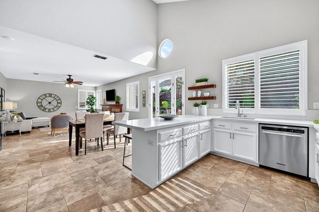 1617 Blackbird St, Roseville, CA 95747