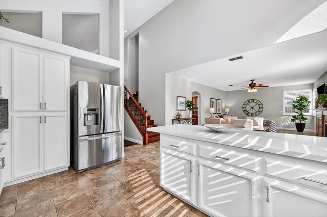 1617 Blackbird St, Roseville, CA 95747