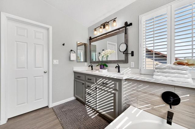 1617 Blackbird St, Roseville, CA 95747