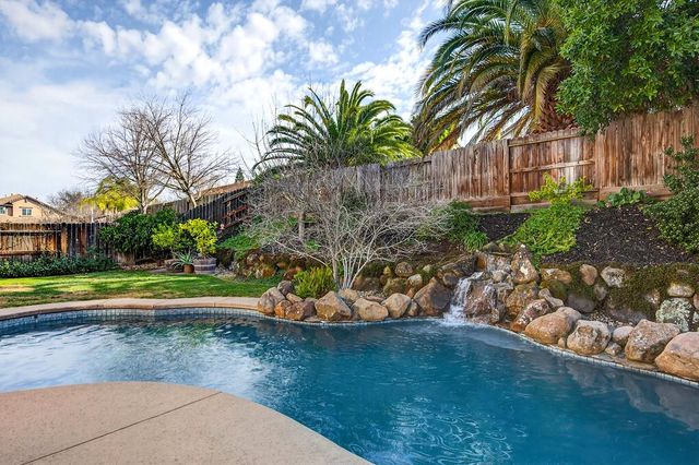 1617 Blackbird St, Roseville, CA 95747