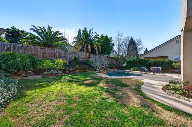 1617 Blackbird St, Roseville, CA 95747