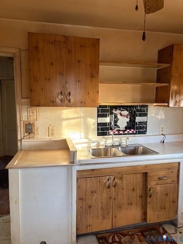 4602 Lindlaw Ave, Richmond, VA 23234