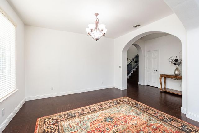 10380 Hite Cir, Elk Grove, CA 95757