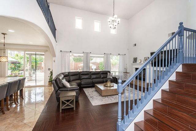 10380 Hite Cir, Elk Grove, CA 95757