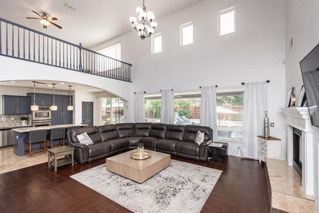 10380 Hite Cir, Elk Grove, CA 95757