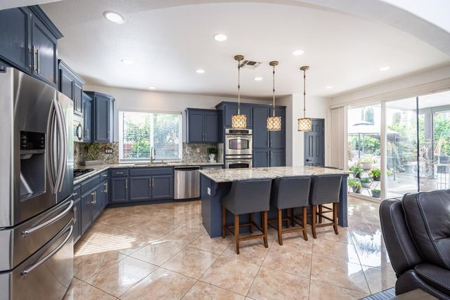 10380 Hite Cir, Elk Grove, CA 95757