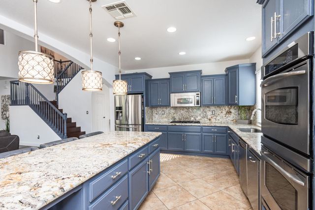 10380 Hite Cir, Elk Grove, CA 95757