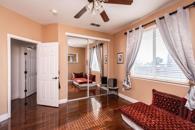 10380 Hite Cir, Elk Grove, CA 95757