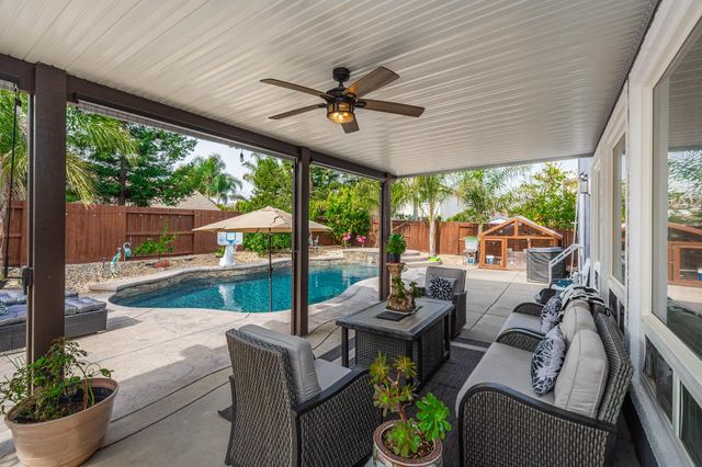 10380 Hite Cir, Elk Grove, CA 95757