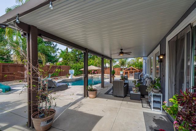 10380 Hite Cir, Elk Grove, CA 95757