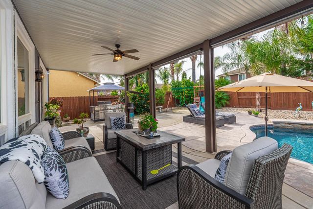 10380 Hite Cir, Elk Grove, CA 95757