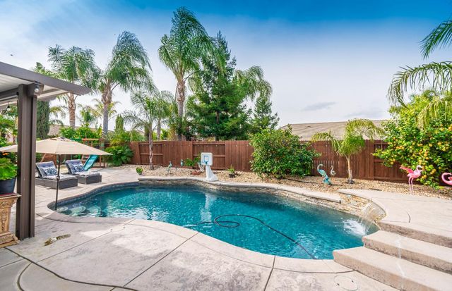 10380 Hite Cir, Elk Grove, CA 95757