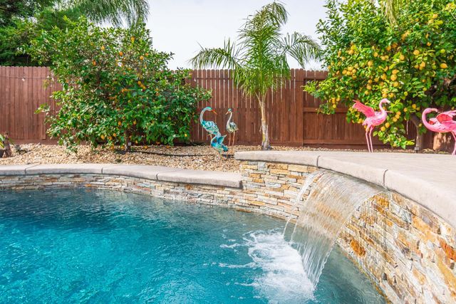 10380 Hite Cir, Elk Grove, CA 95757