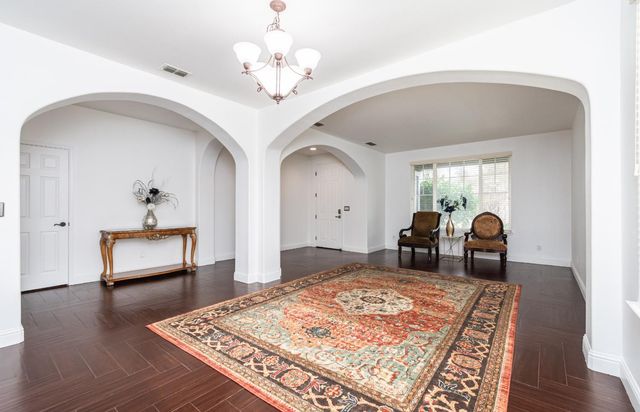 10380 Hite Cir, Elk Grove, CA 95757