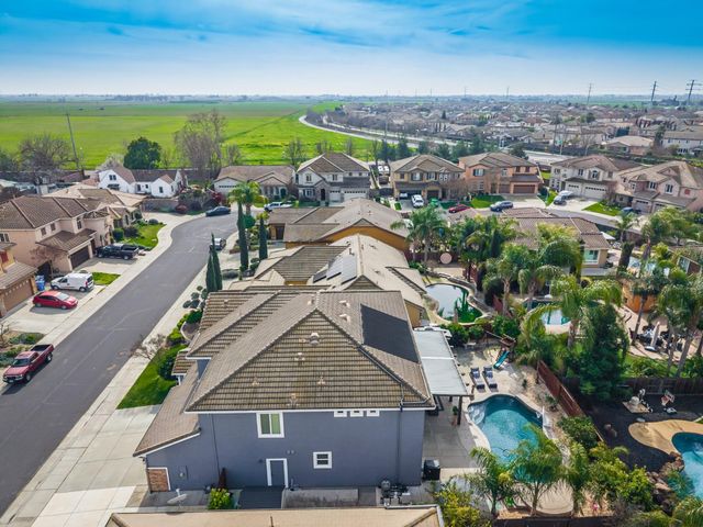 10380 Hite Cir, Elk Grove, CA 95757