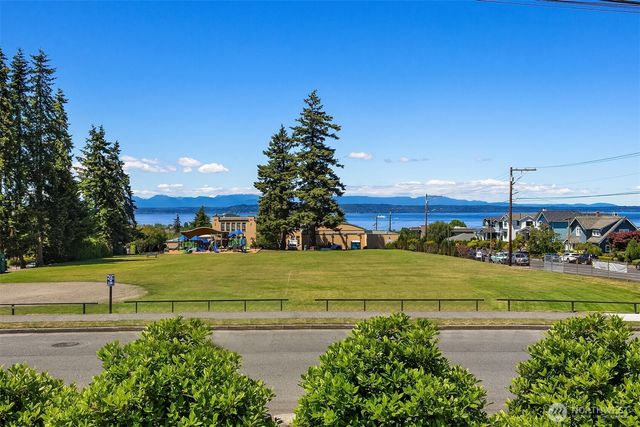 103 8th Avenue S, Edmonds, WA 98020