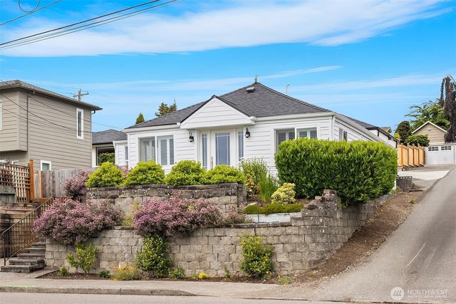 103 8th Avenue S, Edmonds, WA 98020