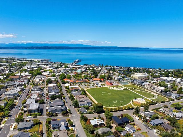 103 8th Avenue S, Edmonds, WA 98020