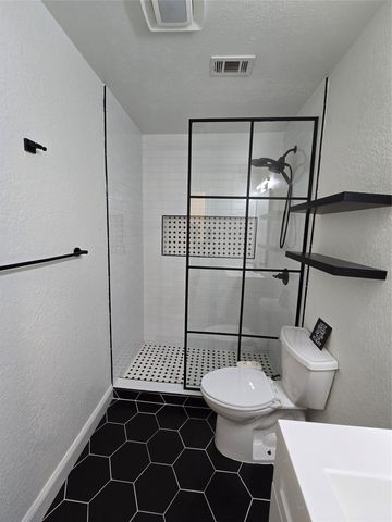 8502 Hawthorne Street, Frisco, TX 75034