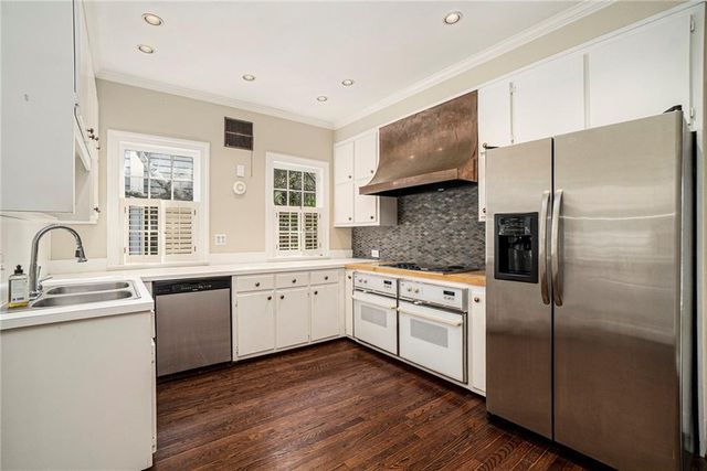 2378 Glenwood Drive NE, Atlanta, GA 30305