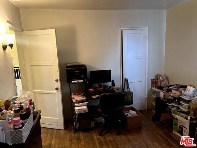 811 E 104th Street, Los Angeles, CA 90002