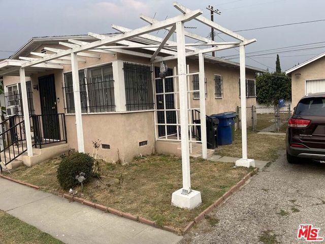 811 E 104th Street, Los Angeles, CA 90002