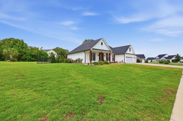 1016 Montage Commons Dr., Surfside Beach, SC 29575
