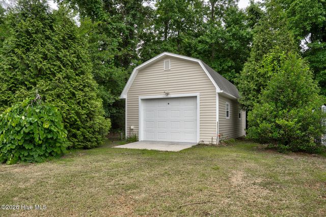 1328 Genoa Court, Greenville, NC 27858