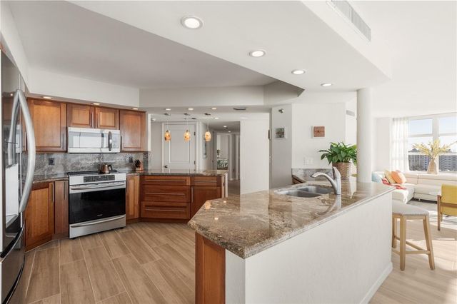 888 BLVD OF THE ARTS 1205, Sarasota, FL 34236