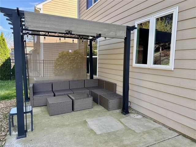 4423 Saddlewood Club Drive, High Point, NC 27265