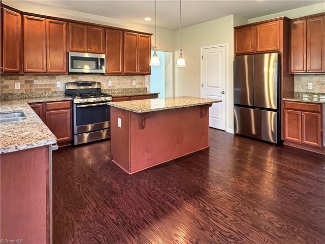 4423 Saddlewood Club Drive, High Point, NC 27265