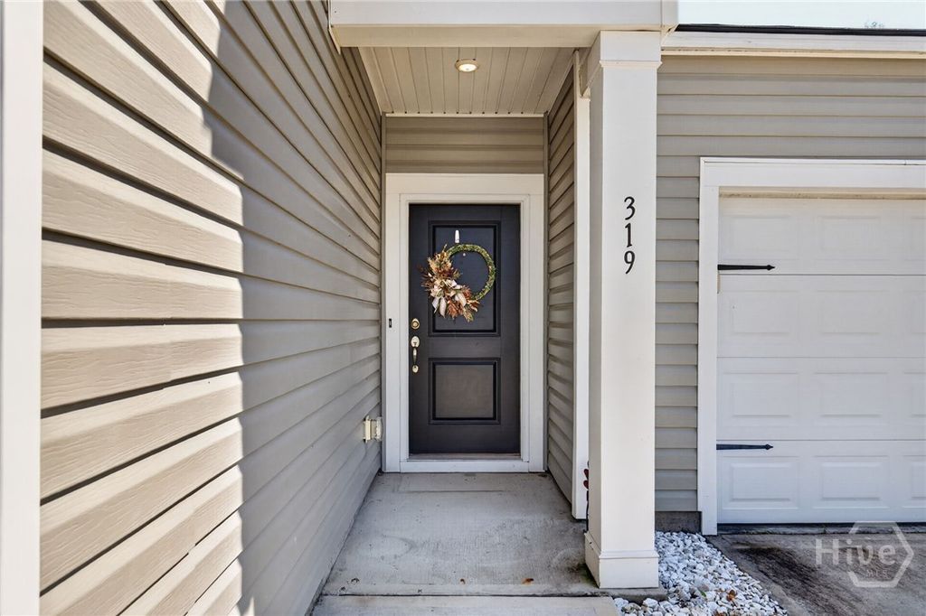 Image 6 of property listing at 319 Lillian Street, Rincon, GA 31326