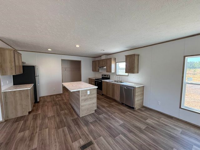 1507 Patty Rd, Cades, SC 29518