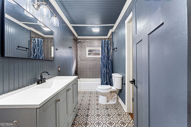 269 Glendale Drive, Hartwell, GA 30643