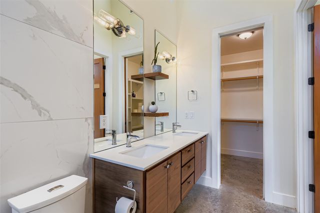 1604 Greenwood Ave A, Austin, TX 78721