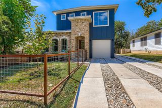 1604 Greenwood Ave A, Austin, TX 78721