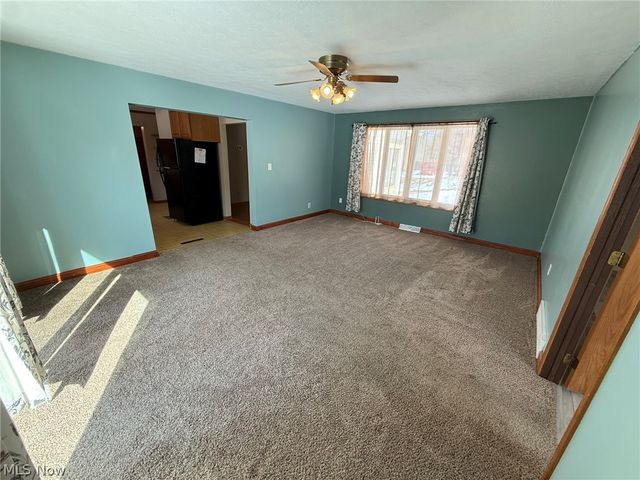 6784 Old Zoarville Road NE, Zoarville, OH 44656