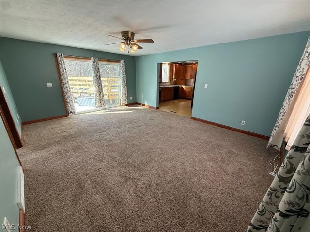 6784 Old Zoarville Road NE, Zoarville, OH 44656