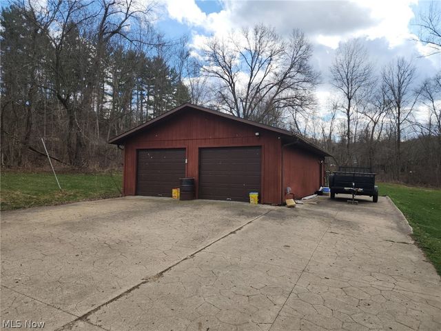 6784 Old Zoarville Road NE, Zoarville, OH 44656