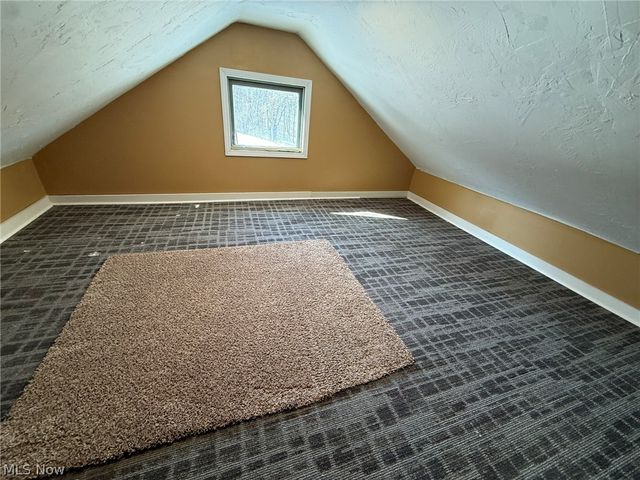 6784 Old Zoarville Road NE, Zoarville, OH 44656