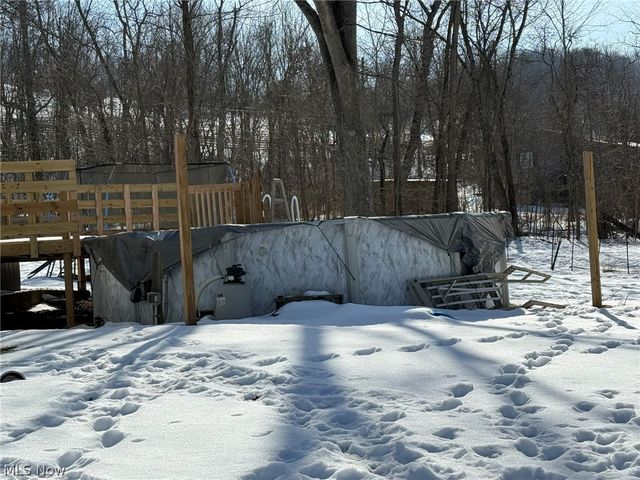 6784 Old Zoarville Road NE, Zoarville, OH 44656