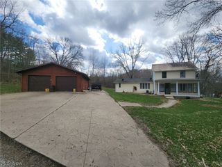 6784 Old Zoarville Road NE, Zoarville, OH 44656