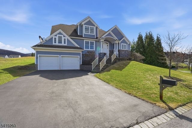 4 Coventry Rd, Hardyston Twp., NJ 07419